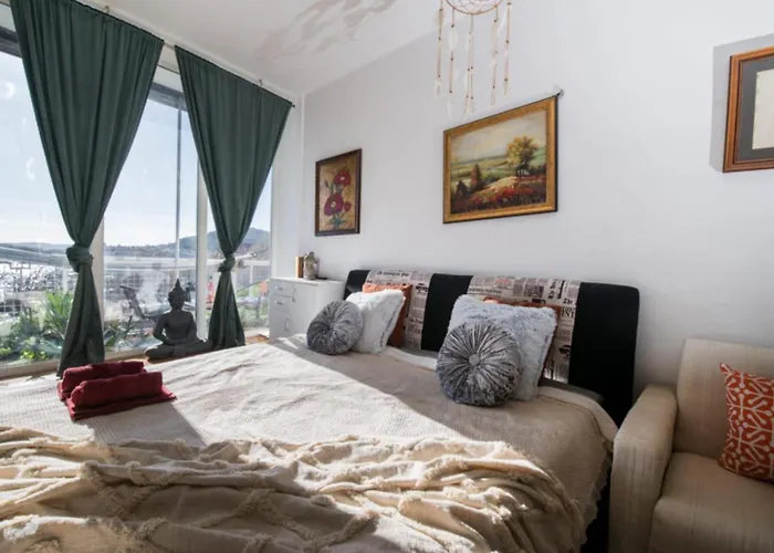 The Horizon In Center Apartament *